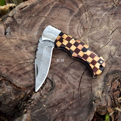 Handmade Damascus folding knife with Unique Handle Valentines Day Gifts, Birthday Gifts, Anniversary Gifts, New year Gifts